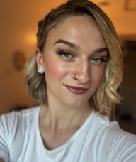 Book an Appointment with Hannah de Bourcier for Massage Therapy