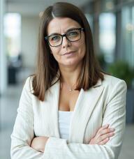 Book an Appointment with Miss Lindsay Morton for Optical