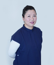 Book an Appointment with Ms. Catherine Chow for Massage Therapy 按摩治療