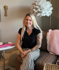 Book an Appointment with Tara Henderson for Hypnotherapy